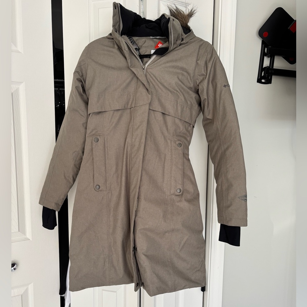 Columbia Apres Arson Long Down Jacket